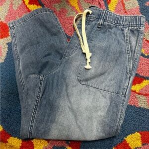 GAP Relaxed Fit Denim with Cream Drawstring